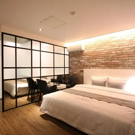 Yeonsan Oops Hotel