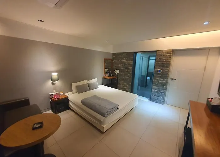 Hotel Yeonsan Oops *