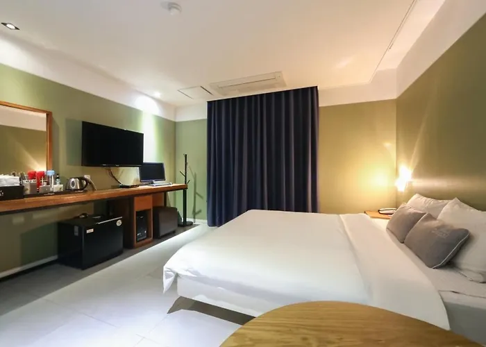 Hotel Yeonsan Oops Busan