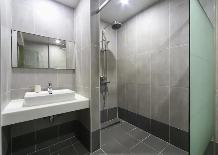 Hotel Yeonsan Oops Busan